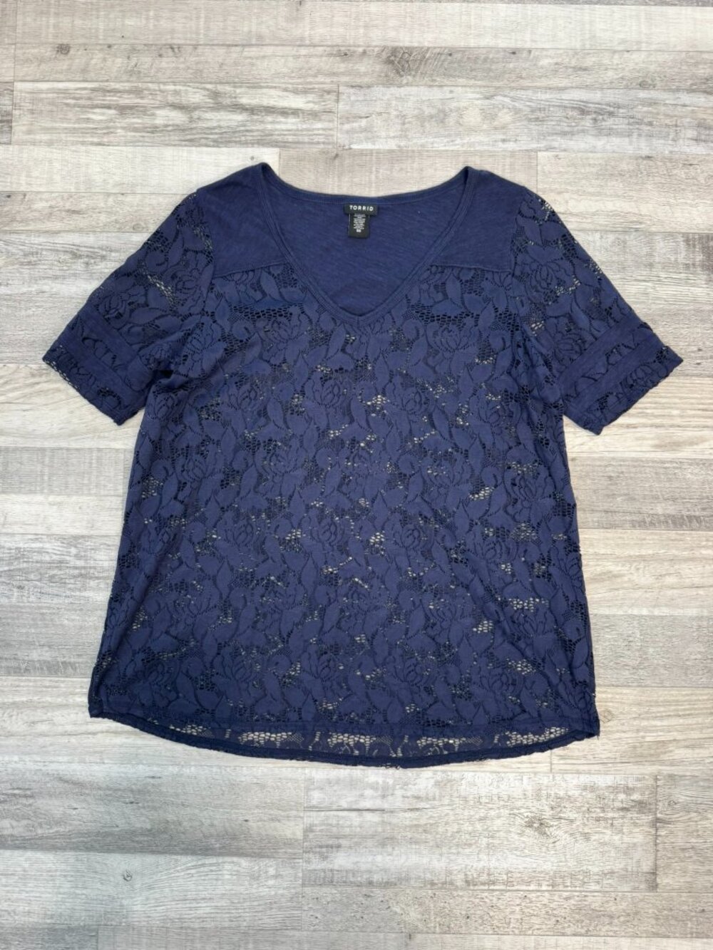 Torrid Navy Lace Short Sleeve Semi Sheer Top Size 00/Medium M36